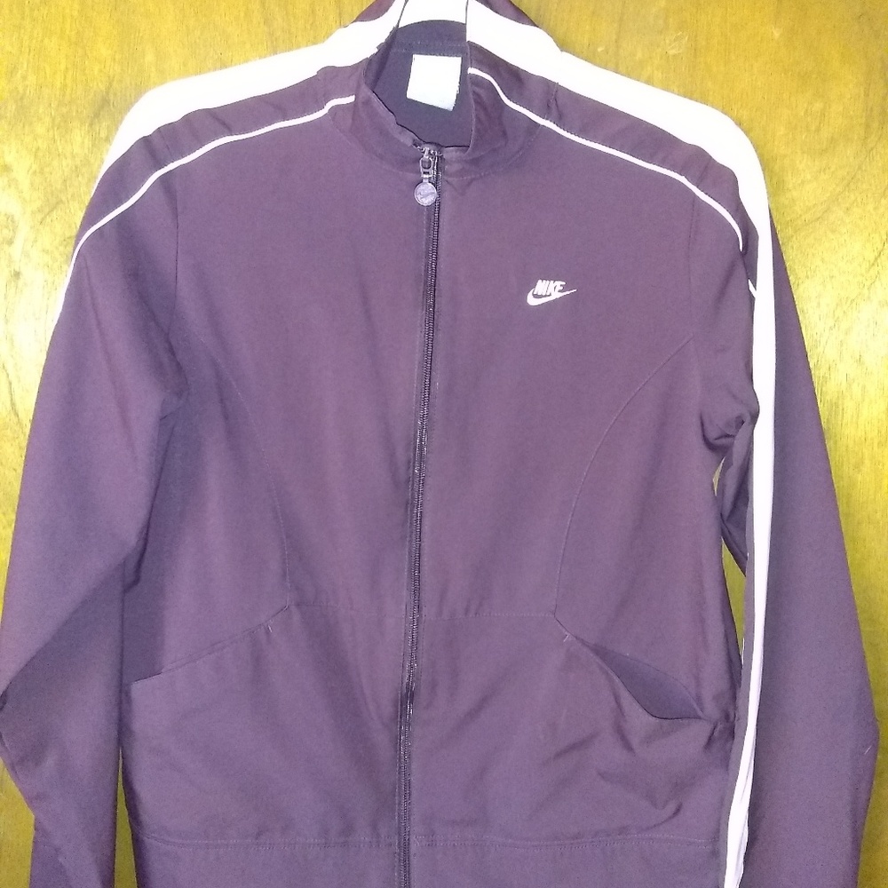 Ladies Nike light weight jacket